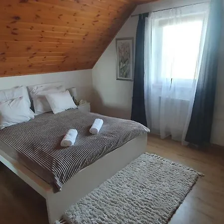 Panorama Apartment *