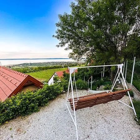 Panorama Apartment Csopak